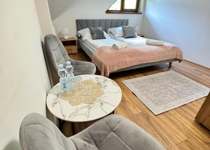 Wioletta Bed & Breakfast 3*